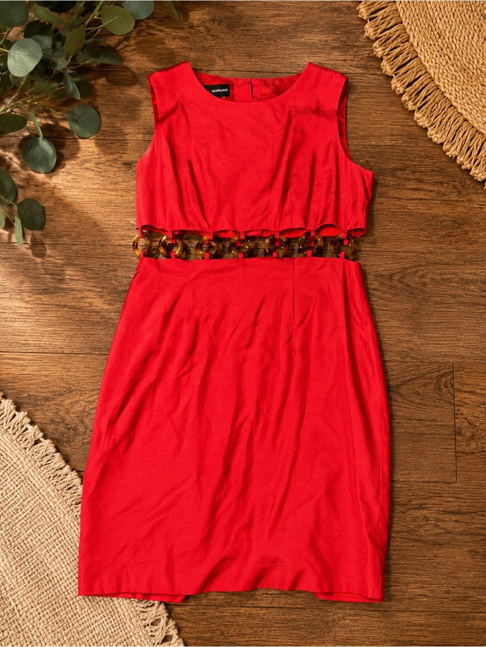 Donna Morgan Red Mini Dress with Tortoiseshell-Link Waist